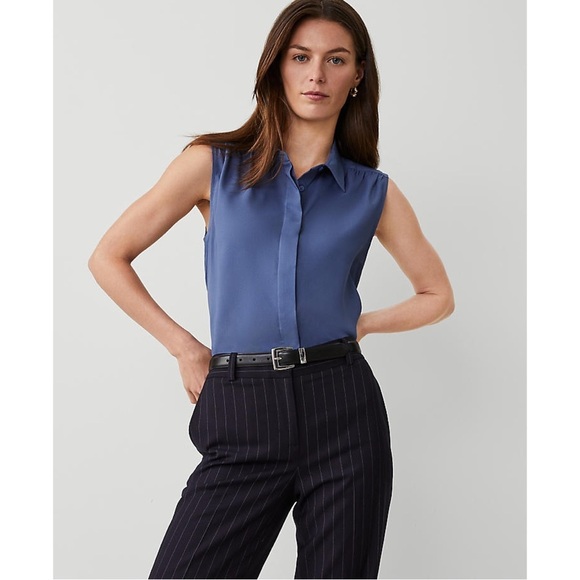 ANN TAYLOR • Women’s Blue Shirred Sleeveless Shirt Top Blouse - Picture 2 of 9